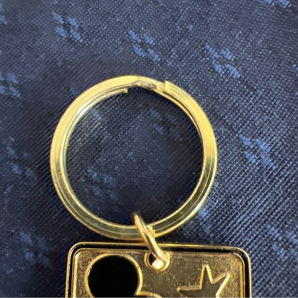 MICKEY WALT DISNEY WORLD SOUVENIR KEYCHAIN/KEYRING - Jonathan Name - Picture 5 of 9